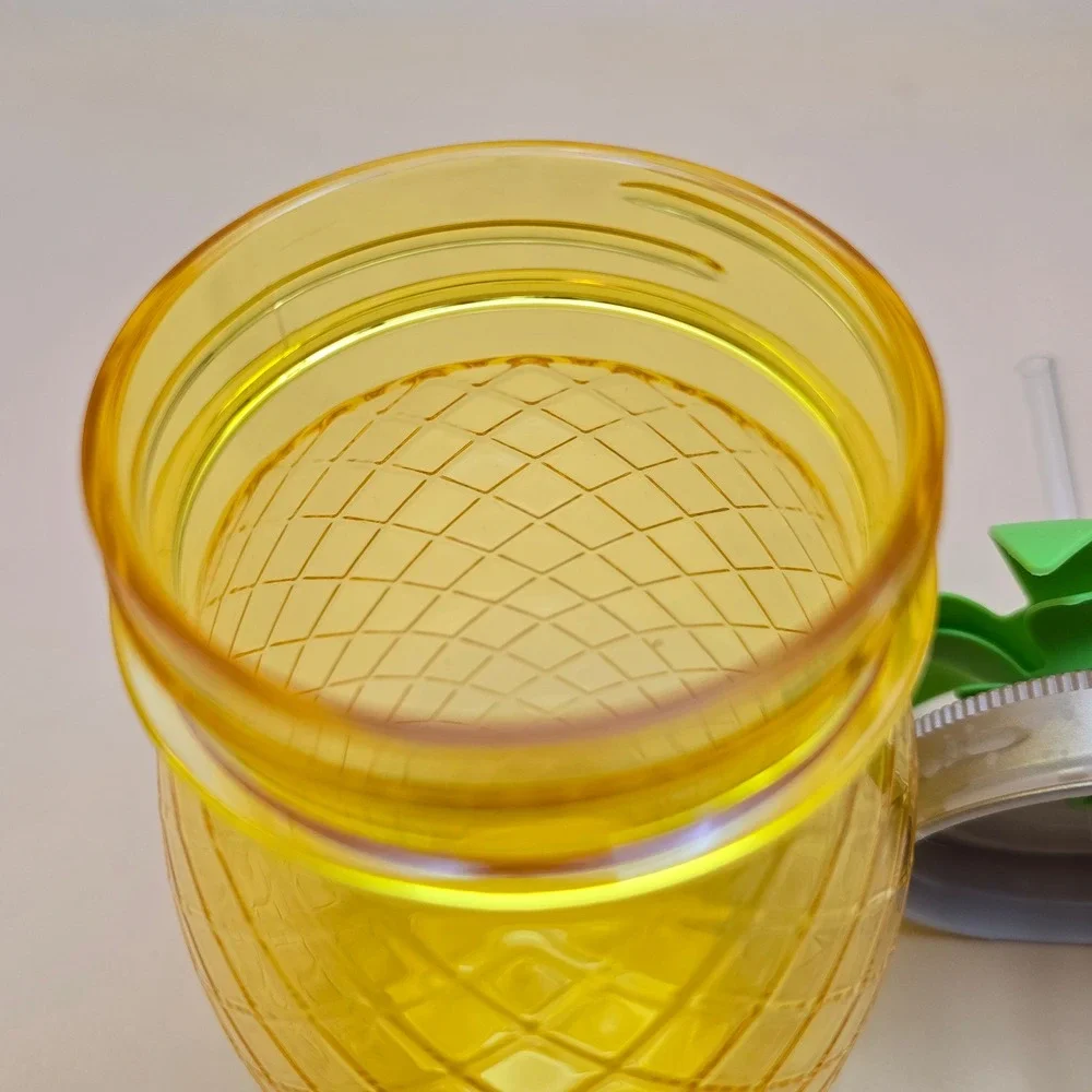 Pineapple Shaped Tumbler Yellow Plastic Mason‎ Jar Cup with Straw & Green Leaves